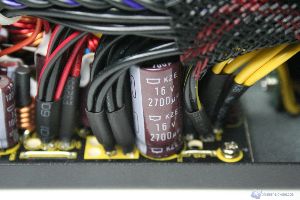 00011 ANTEC_HCG-520M_WWW.XTREMEHARDWARE.COM